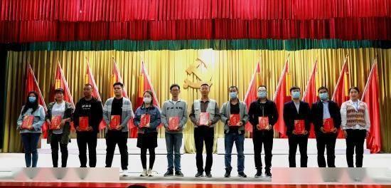 【专注交流圣灵觉醒】银行卡非柜了去ATM会吞卡吗?